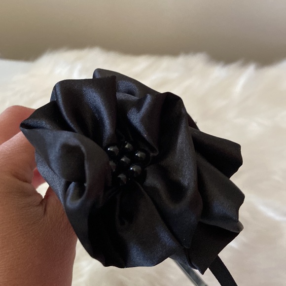 Bundle of three head bands- two black, one fuchsia coloured. - Picture 2 of 6